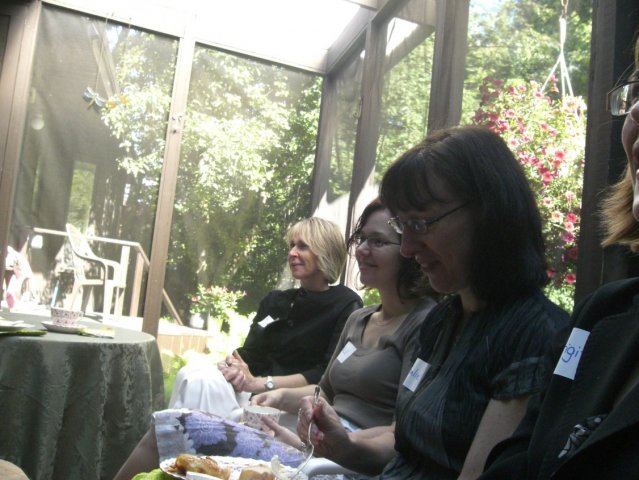 Nathalie Leblanc,  Natalie Dagenais and Debbie Holbrook.